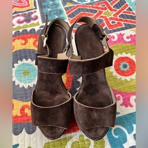 Lena Milos Made in Italy Women’s Brown Platform Suede Heels Size: EU 36 US 6